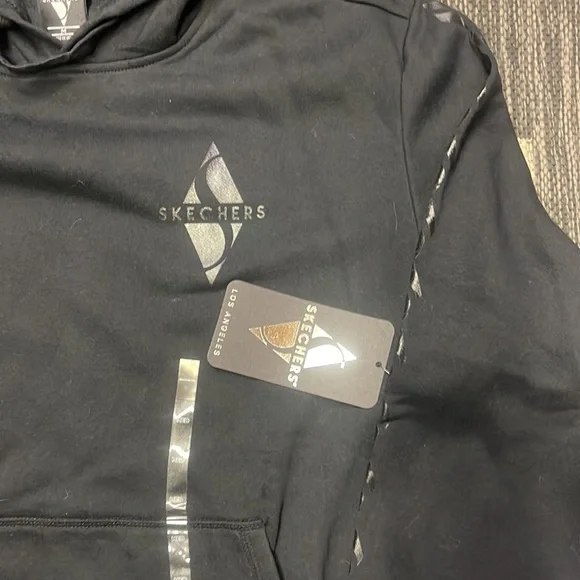 BNWT Skechers Medium Black Hoodie - Picture 2 of 3